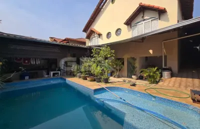 Casa à venda no bairro são judas tadeu, com 4 quartos sendo 1 suíte, área gourme