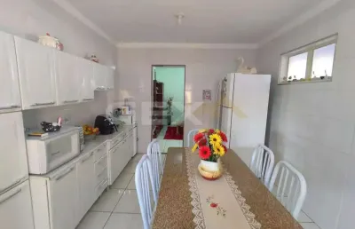 Casa à venda no bairro fonte boa, 3 quartos sendo 1 suíte e quintal.