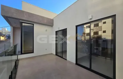 Casa à venda no bom pastor com 4 quartos de 2 suítes.