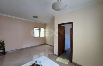 Apartamento à venda com 3 quartos, sendo 1 suíte, e 1 vaga no centro