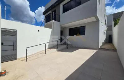 Apartamento térreo à venda no bairro santa marta, 3 quartos sendo 1 suíte com cl