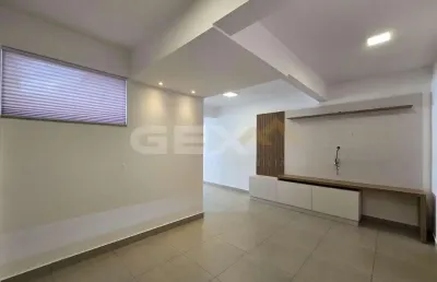 Casa duplex à venda no bairro são roque, 3 quartos sendo 1 suíte com closet.