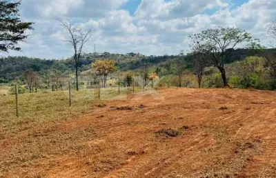 Terreno em condomínio fechado à venda na Rua Oito, GLEBA 50, Santa Rosa, Divinópolis