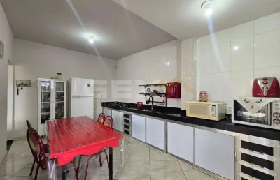 Casa à venda no bairro nações de 3 pavimentos, 4 quartos e terraço com cozinha g