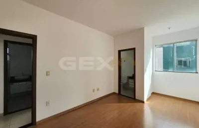 Apartamento à venda no bairro planalto, 2 quartos, 1 suíte e 1 vaga.