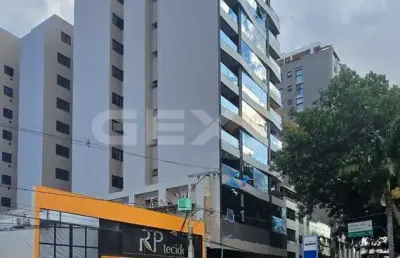 Apartamento à venda no centro, 3 quartos, 2 suítes e 3 vagas.
