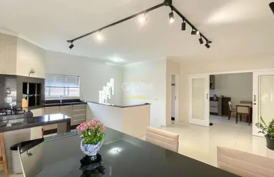 Casa com 3 quartos à venda no Saguaçu, Joinville 