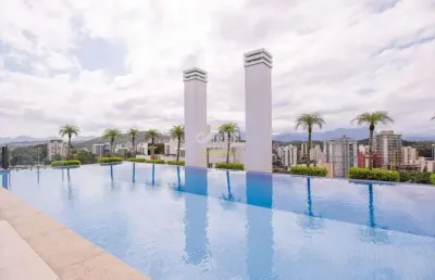 Apartamento no centro com 2 quartos para venda, 76 m²