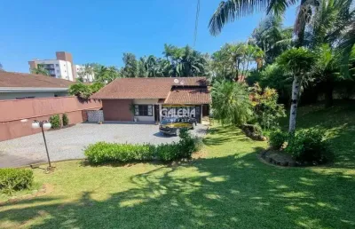 Casa com 4 quartos à venda no Glória, Joinville 