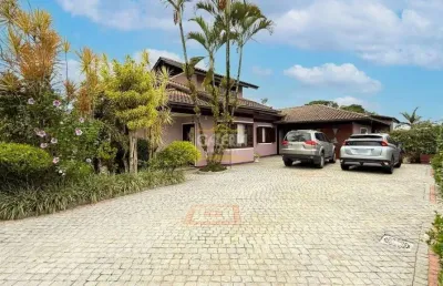 Casa no centro (pirabeiraba) com 3 quartos para venda, 268 m²