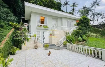 Casa com 3 quartos à venda no América, Joinville 