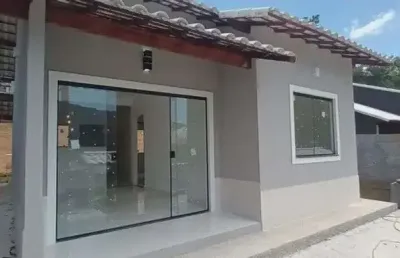 Excelente casa em condomínio em várzea das moças - são gonçalo - rj