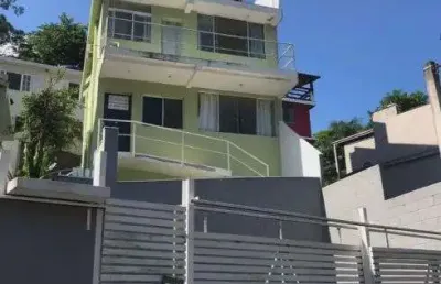 Casa com 2 quartos à venda na Rua México, Vila Progresso, Niterói