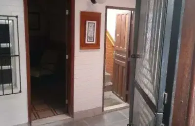 Casa para venda possui 247 metros quadrados com 4 quartos em icaraí - niterói - rj