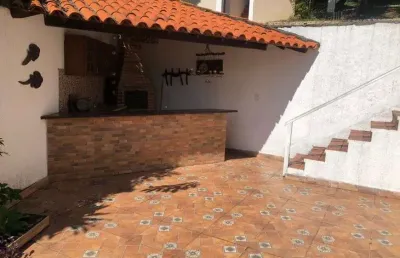 Ótima casa de alto padrão no condomínio ubá 3 para venda.