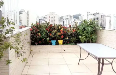 Casa com 5 quartos à venda na Rua Joaquim Távora, Icaraí, Niterói