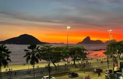 Magnífico apartamento no condomínio murano na praia de icarai em niterói.