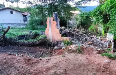 Terreno à venda na Rua Professor Jurenil Andrade Costa, Maravista, Niterói