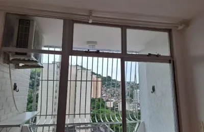Excelente apartamento no condomínio solar do barão no fonseca em niterói.