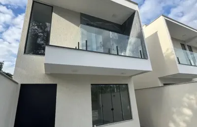 Altíssimo padrão, nunca visto nada igual pra aluguel assim na região oceânica 4 quartos suítes churrasqueira piscina por este valor
