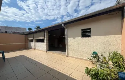 Uma casa linda e aconchegante pronta para morar e desfrutar bons momentos com a família e amigos!!