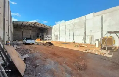 Barracão / Galpão / Depósito para alugar na Rua Mário Quintana, --, Novo Mundo, Uberlândia