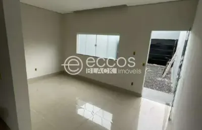 Casa à venda, 2 quartos, 1 suíte, 2 vagas, novo mundo - uberlândia/mg