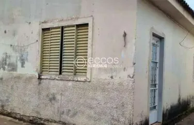 Casa à venda, 3 quartos, 1 vaga, santa mônica - uberlândia/mg