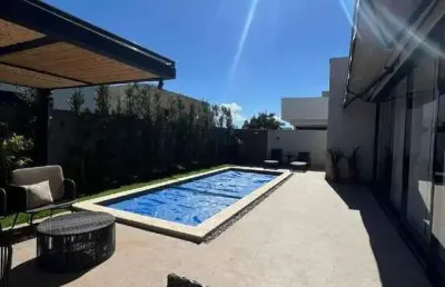 Casa em condomínio à venda, 4 quartos, 4 suítes, 2 vagas, jardim sul - uberlândia/mg