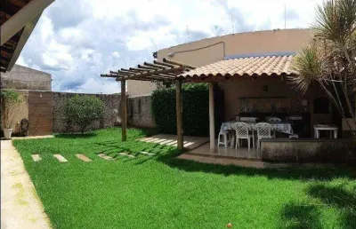 Casa à venda, 3 quartos, 1 suíte, shopping park - uberlândia/mg