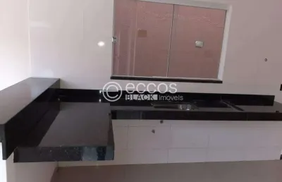 Casa à venda, 2 quartos, 1 suíte, 1 vaga, alto umuarama - uberlândia/mg