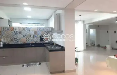 Casa à venda, 3 quartos, 1 suíte, 4 vagas, jardim europa - uberlândia/mg