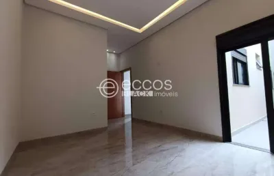 Casa em condomínio à venda, 3 quartos, 1 suíte, 3 vagas, alto umuarama - uberlândia/mg