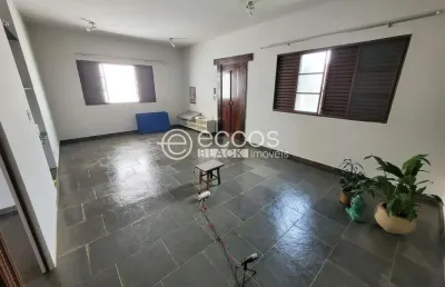 Casa à venda, 3 quartos, 2 suítes, 1 vaga, morada da colina - uberlândia/mg