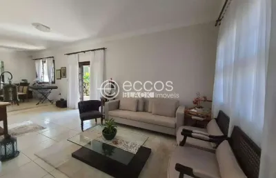 Casa à venda, 3 quartos, 1 suíte, 4 vagas, cidade jardim - uberlândia/mg