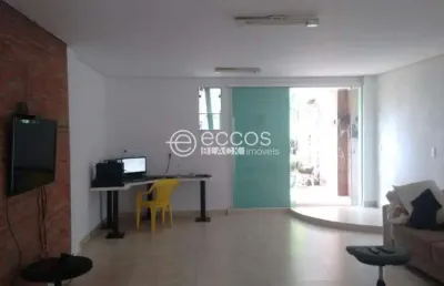 Casa à venda, 4 quartos, 4 suítes, 4 vagas, alto umuarama - uberlândia/mg