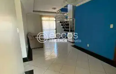 Cobertura à venda, 4 quartos, 2 suítes, 2 vagas, brasil - uberlândia/mg