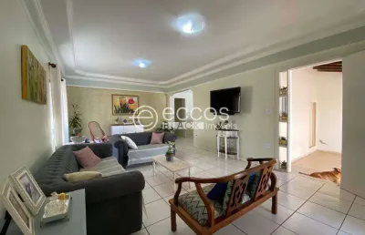 Casa à venda, 3 quartos, 1 suíte, 2 vagas, cidade jardim - uberlândia/mg