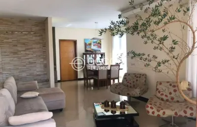 Casa à venda, 3 quartos, 2 suítes, 4 vagas, interlagos - araguari/mg