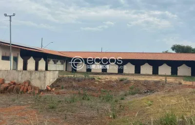 Terreno à venda na Avenida Teodoreto Veloso de Carvalho, --, Paineiras, Araguari
