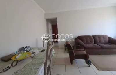 Apartamento à venda, 2 quartos, 1 suíte, 1 vaga, saraiva - uberlândia/mg