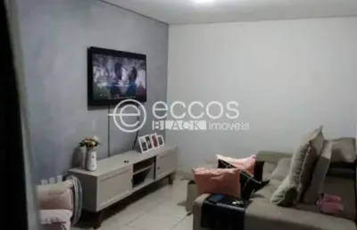 Casa à venda, 2 quartos, 2 suítes, 1 vaga, vigilato pereira - uberlândia/mg