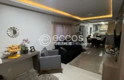 Casa à venda, 3 quartos, 1 suíte, 4 vagas, chácaras tubalina e quartel - uberlândia/mg
