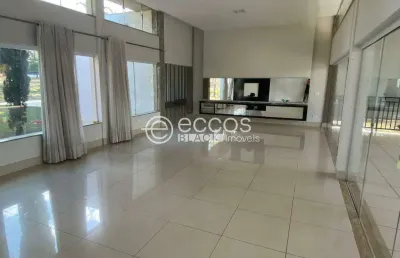 Casa em condomínio à venda, 5 quartos, 2 suítes, 4 vagas, tocantins - uberlândia/mg
