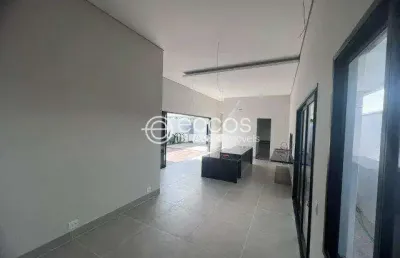 Casa em condomínio à venda, 3 quartos, 3 suítes, 2 vagas, laranjeiras - uberlândia/mg