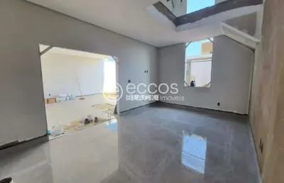 Casa à venda, 3 quartos, 1 suíte, 2 vagas, aclimação - uberlândia/mg