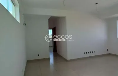 Apartamento à venda, 2 quartos, 1 suíte, 1 vaga, carajás - uberlândia/mg