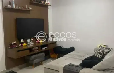 Casa em condomínio à venda, 2 quartos, 1 suíte, 3 vagas, aclimação - uberlândia/mg