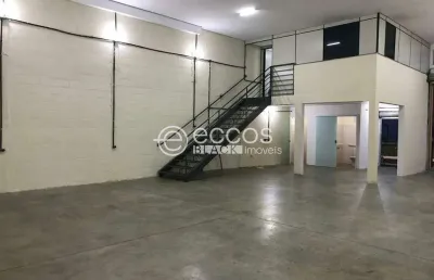 Barracão à venda, 1 quarto, granada - uberlândia/mg