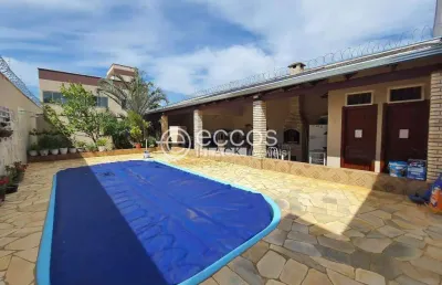 Apartamento à venda, 5 quartos, 2 suítes, 3 vagas, custódio pereira - uberlândia/mg